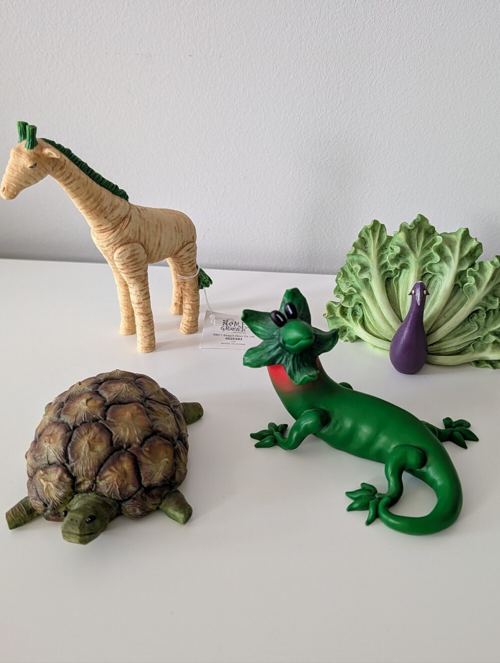 Enesco Home Grown Figures Lot Of 4 Giraffe, Turtle, Peacock, Lizard Unique Decor